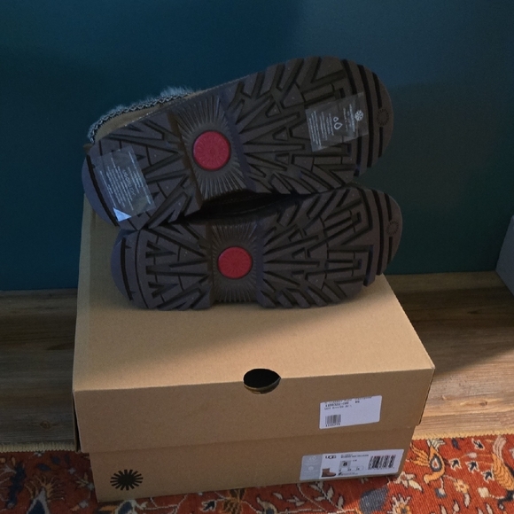 UGG Classic Mini Trailblazer Boots - Brown - Picture 6 of 7